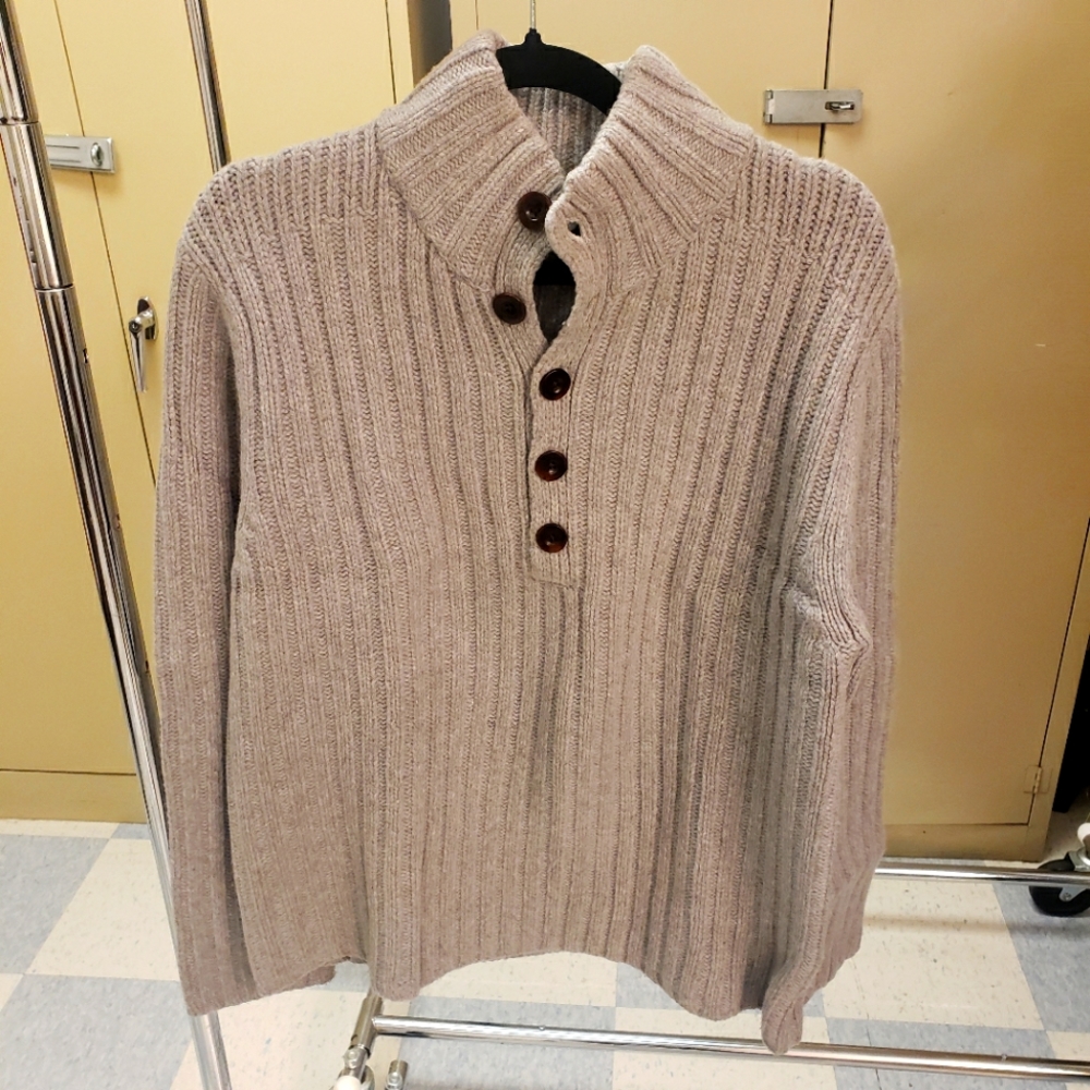 Banana Republic men's lambswool cashmere sweater